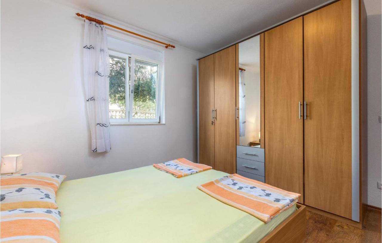 Stunning Apartment In Duce With Wifi Exterior photo
